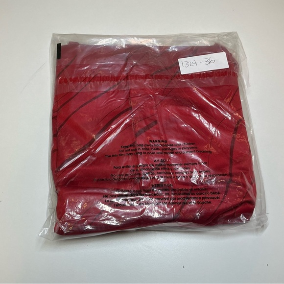 ALFANI Womens 3X Red V-Neck Silk Like Hidden Button Down Blouse Long Sleeves - Picture 10 of 10